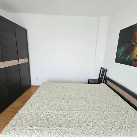 Odisei Large Apartment