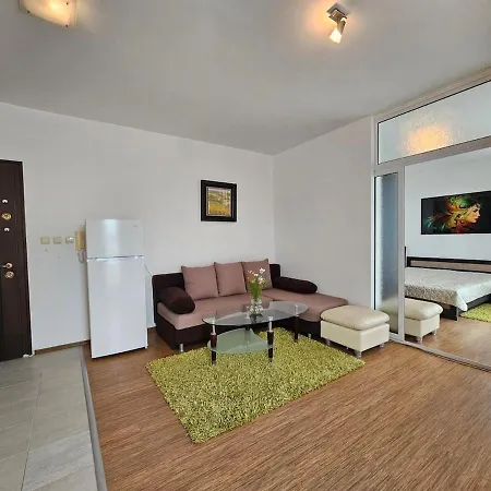 Odisei Large * Несебр